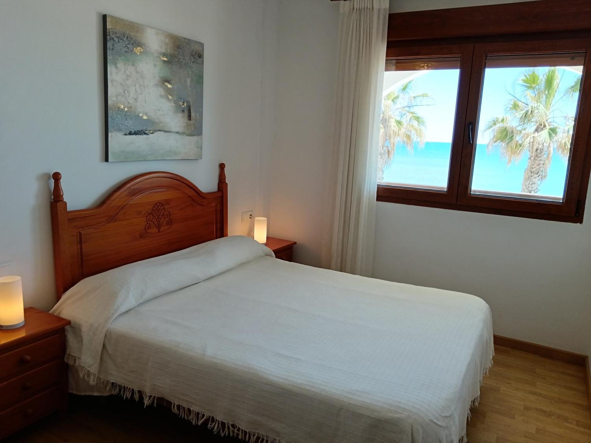 Primera Linea De Playa, Ada Benedicto Xiii, Aire Acondicionado, Wifi, Parking Peniscola Phòng bức ảnh